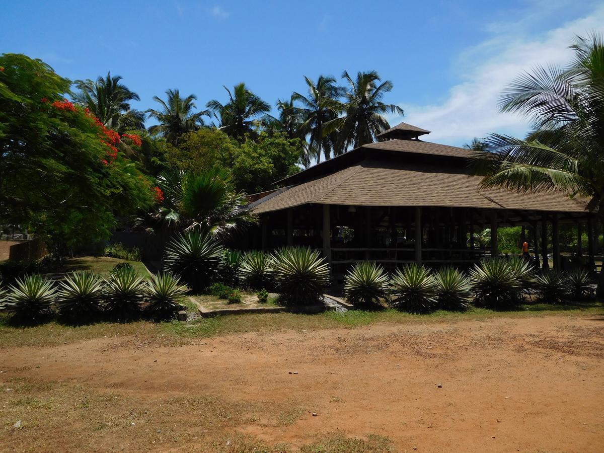 Ko-Sa Beach Resort Ltd Ampeni Exterior photo