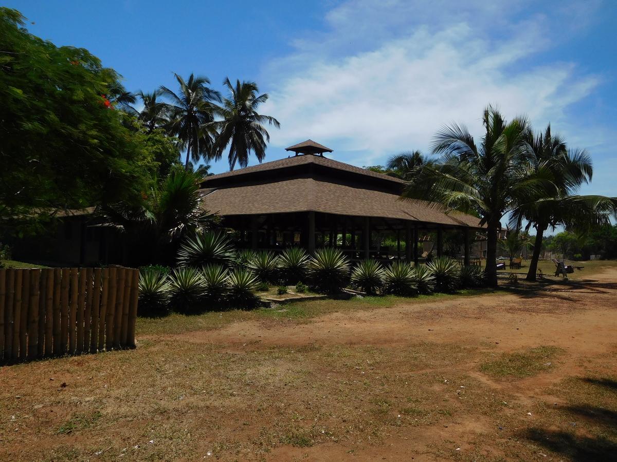 Ko-Sa Beach Resort Ltd Ampeni Exterior photo